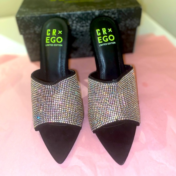 Shoes - Diamond heels